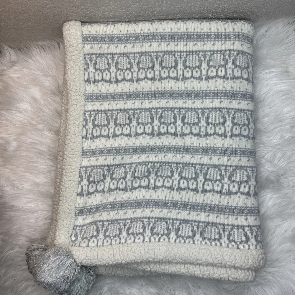 $39 🌙 Pottery Barn Kids‎ Knit Sherpa Patch Blanket Gray Beige Cream